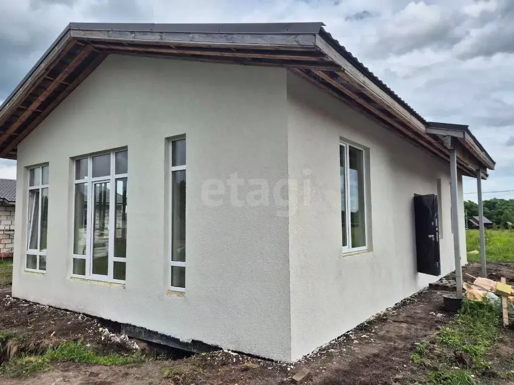 Дом в Пензенская область, Бессоновский район, с. Чемодановка, Инра ... - Фото 1