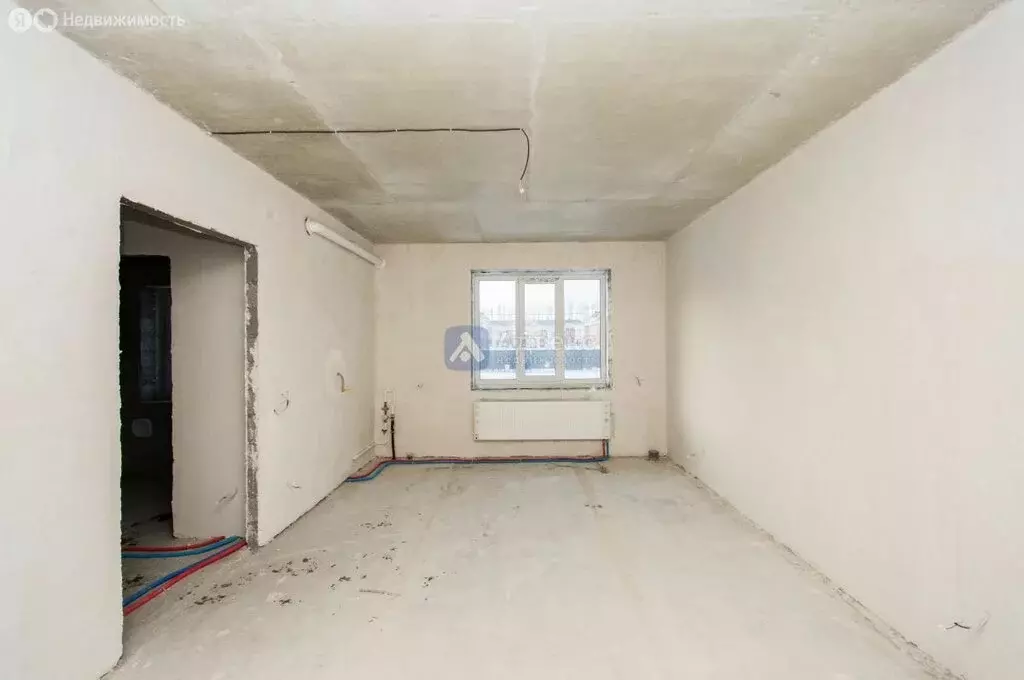 2-комнатная квартира: Тюмень, улица Алексея Рогожина, 46 (81.08 м) - Фото 1