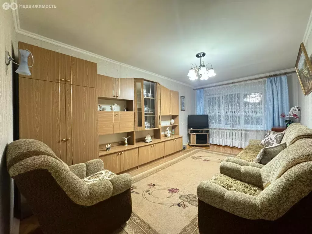 3-комнатная квартира: Нальчик, улица Кирова, 3 (59 м) - Фото 1