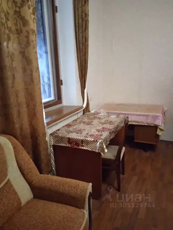 Комната Нижегородская область, Нижний Новгород ул. Родионова, 26 - Фото 1