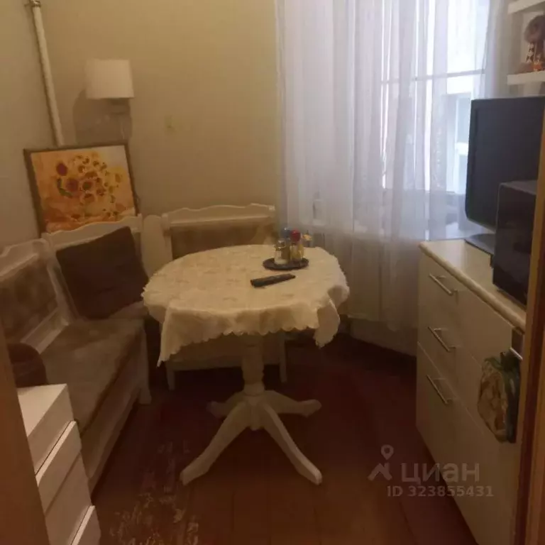 2-к кв. Санкт-Петербург 8-я Васильевского острова линия, 75 (54.4 м) - Фото 1