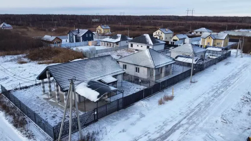 Дом в Тюменская область, Тюмень Пушкин мкр, ул. Онегина (99 м) - Фото 1