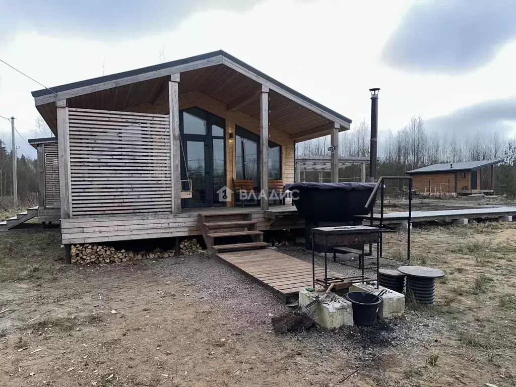 Дом в Ленинградская область, Кировский район, Синявинское городское ... - Фото 1