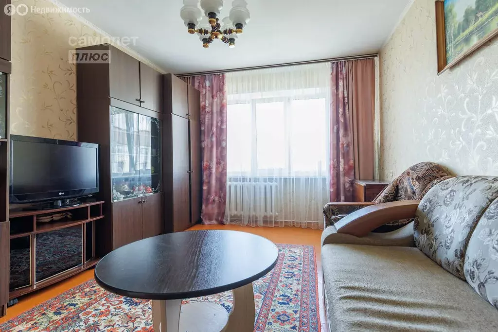 3-комнатная квартира: Брянск, Почтовая улица, 146 (63 м) - Фото 0