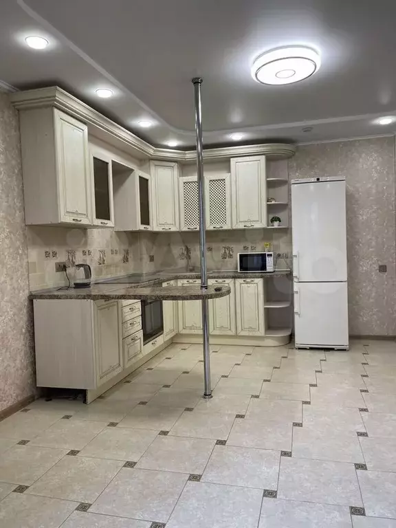 1-к. квартира, 40,6 м, 6/14 эт. - Фото 0