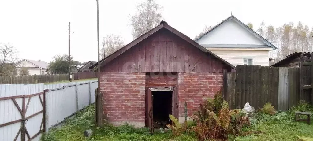 Дом в Калужская область, Хвастовичский район, Красное с/пос, с. ... - Фото 2