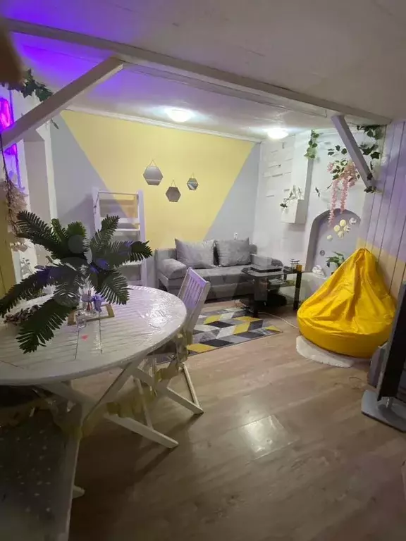 2-к. квартира, 64 м, 1/1 эт. - Фото 1