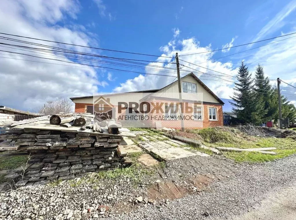 Дом в Башкортостан, Белебеевский район, Малиновский сельсовет, д. ... - Фото 2