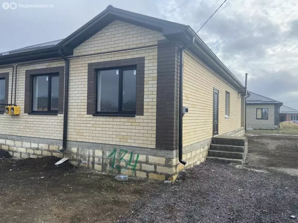 Дом в Михайловск, улица Ишкова (105 м) - Фото 1