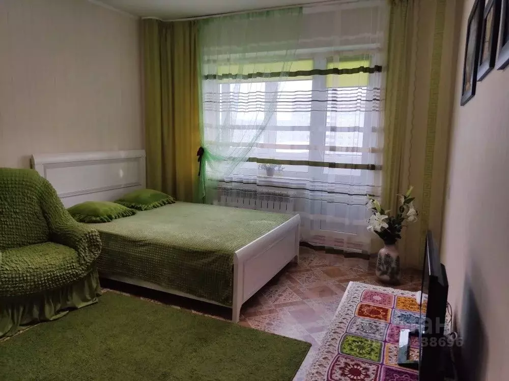 1-к кв. Омская область, Омск просп. Комарова, 27/5 (39.0 м) - Фото 2