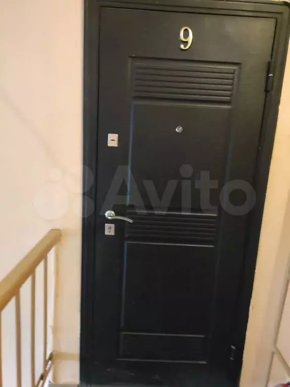 Комната 10,6 м в 5-к., 5/5 эт. - Фото 0