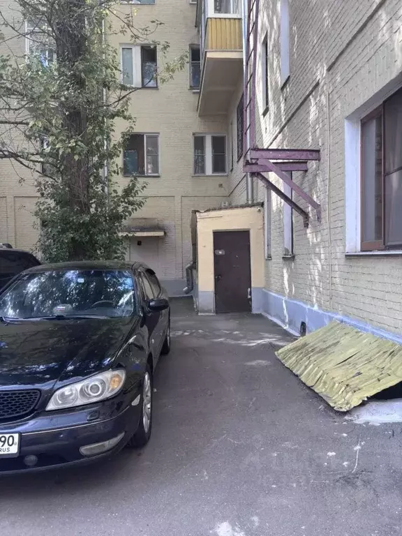 Гараж в Москва Кожевническая ул., 17/14С2 (12 м) - Фото 1