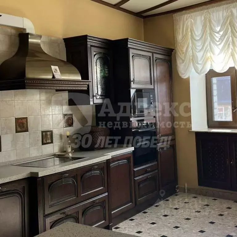 6-к кв. Тюменская область, Тюмень ул. Пржевальского, 35 (256.1 м) - Фото 2