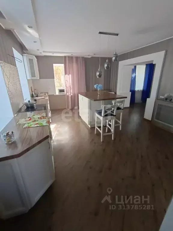 Дом в Калужская область, Калуга ул. Александра Матросова, 18 (200 м) - Фото 1