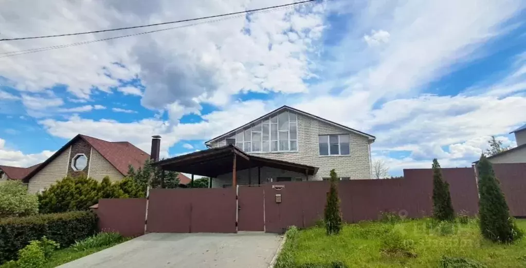 Дом в Белгородская область, Белгород пер. 2-й Ботанический, 9 (201 м) - Фото 1