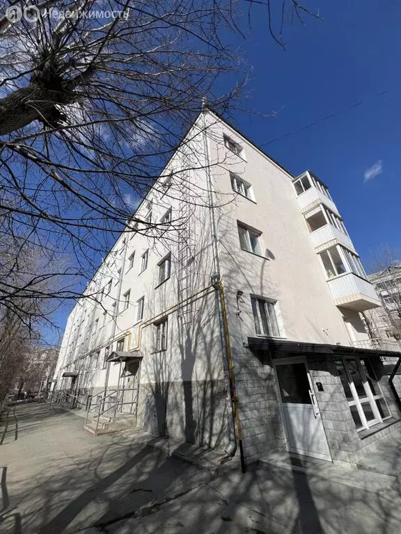 3-комнатная квартира: Екатеринбург, улица Куйбышева, 48к1 (53.3 м) - Фото 1
