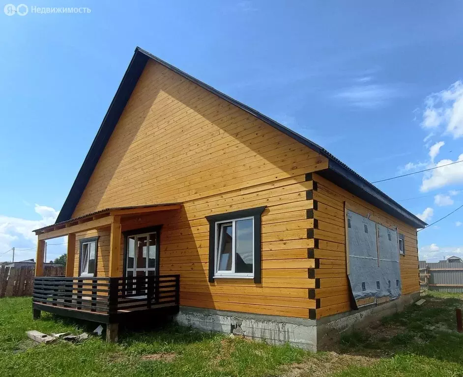 Дом в Урик, улица Ольги Малых (180 м) - Фото 1