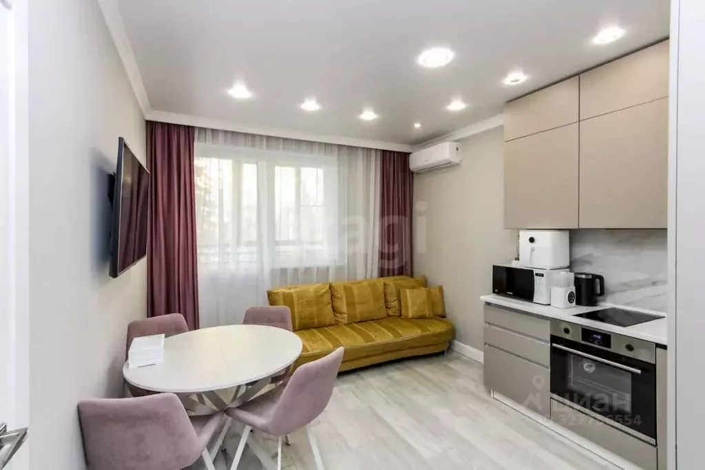 1-к кв. Тюменская область, Тюмень ул. Парада Победы, 13 (34.7 м) - Фото 1