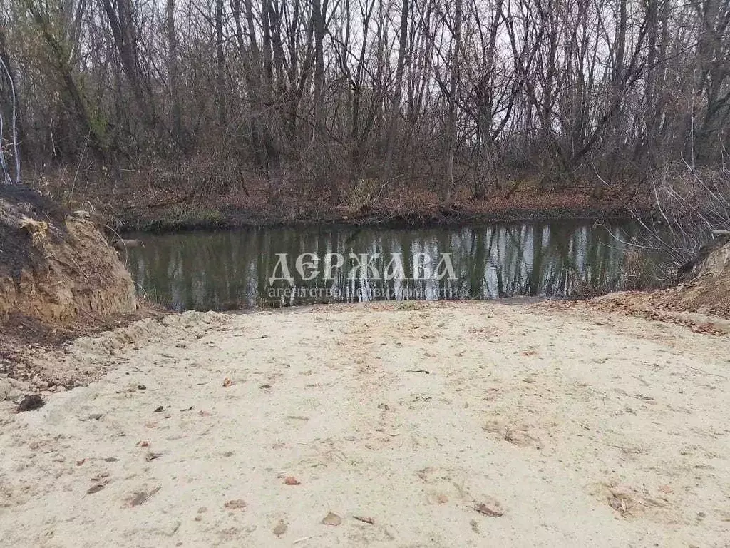 Участок в Белгородская область, Старооскольский городской округ, с. ... - Фото 1