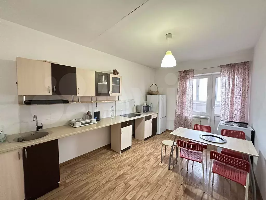 2-к. квартира, 65 м, 4/14 эт. - Фото 0