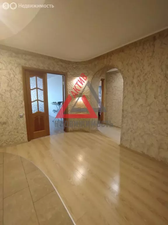 3-комнатная квартира: Каменск-Уральский, улица Мичурина, 63 (94.1 м) - Фото 1