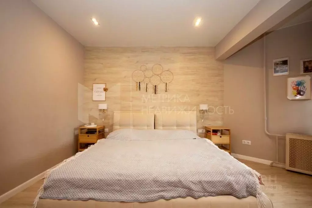 3-к кв. Тюменская область, Тюмень ул. Малыгина, 56 (117.3 м) - Фото 0