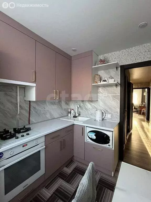 3-комнатная квартира: Курган, улица Тельмана, 16 (62.2 м) - Фото 1