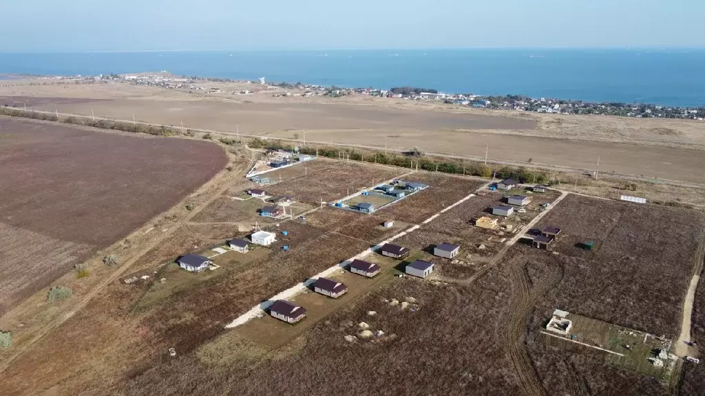 Участок в Крым, Ленинский район, Челядиновское с/пос, Военный Городок ... - Фото 0