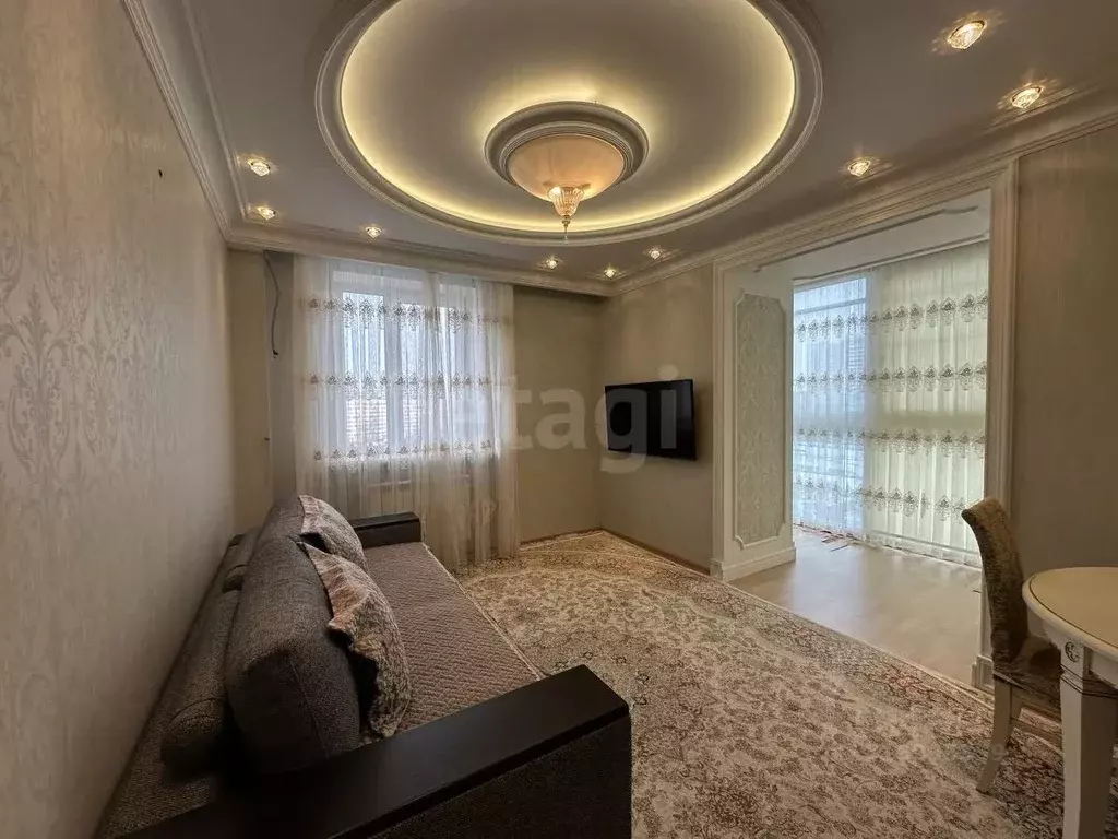 2-к кв. Санкт-Петербург ул. Белы Куна, 1к3 (65.8 м) - Фото 0