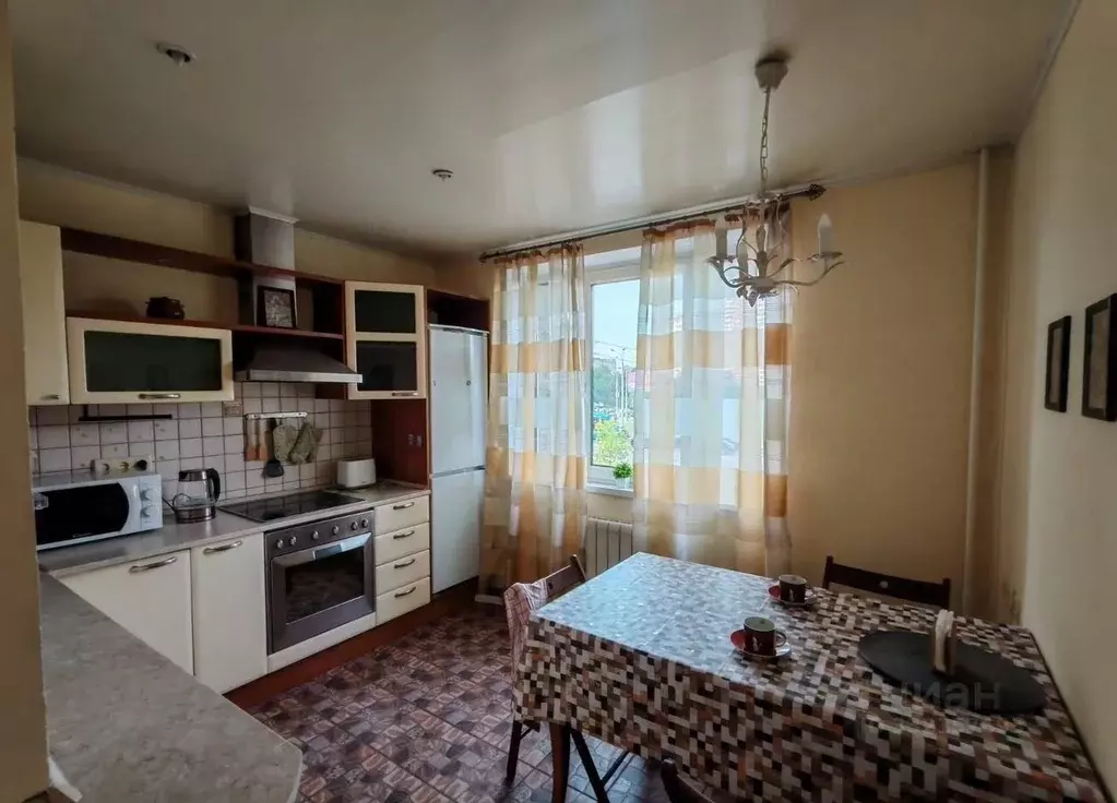 3-к кв. Москва Никулинская ул., 27К1 (76.0 м) - Фото 1
