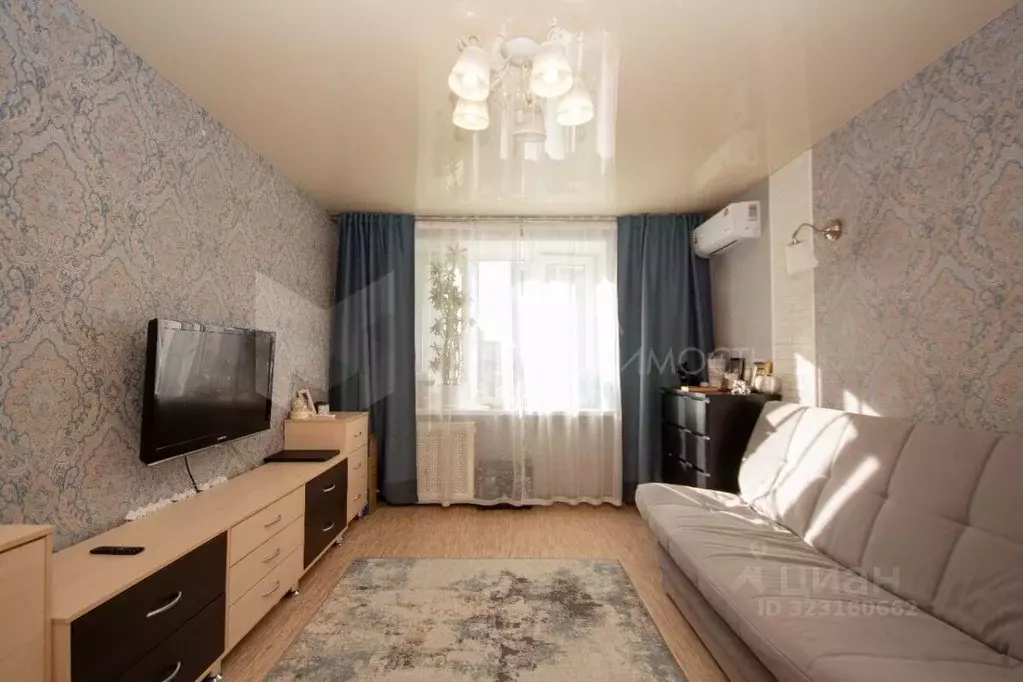 1-к кв. Тюменская область, Тюмень Олимпийская ул., 16 (33.6 м) - Фото 1