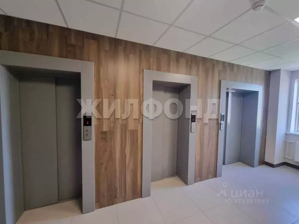 3-к кв. Новосибирская область, Новосибирск Сухарная ул., 96/3 (68.5 м) - Фото 2