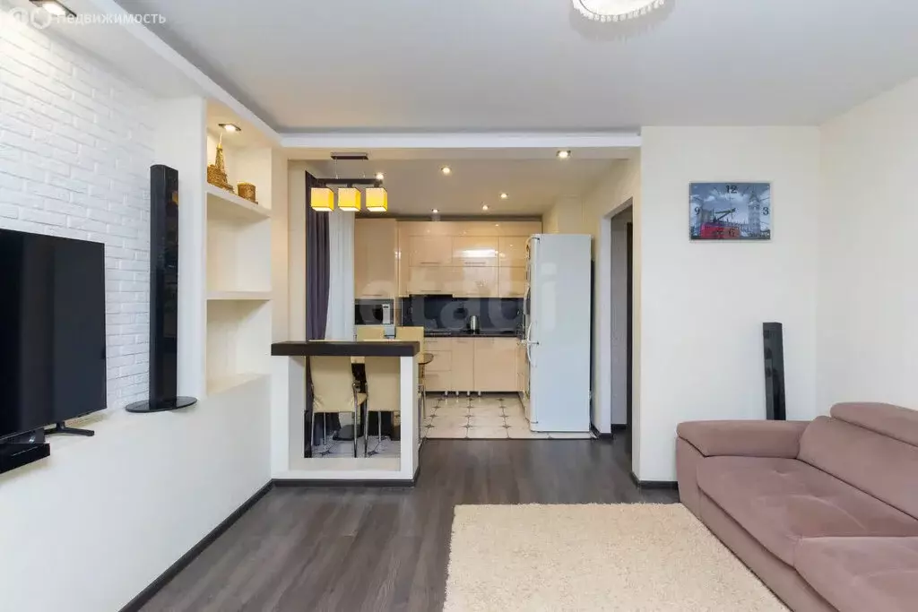 2-комнатная квартира: Тюмень, Западносибирская улица, 2 (53 м) - Фото 2