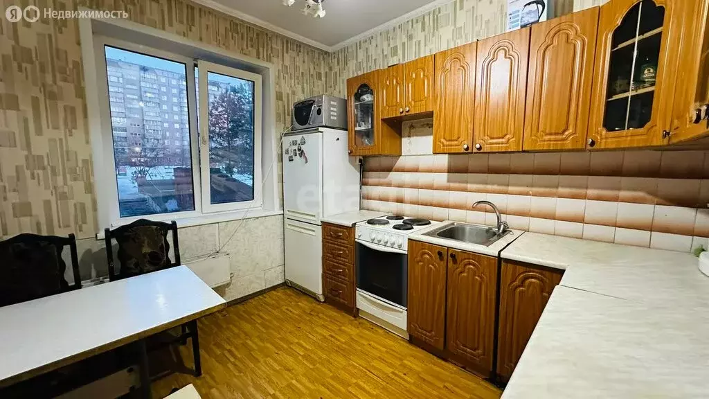 4-комнатная квартира: Новосибирск, улица Белинского, 3 (78.2 м) - Фото 1
