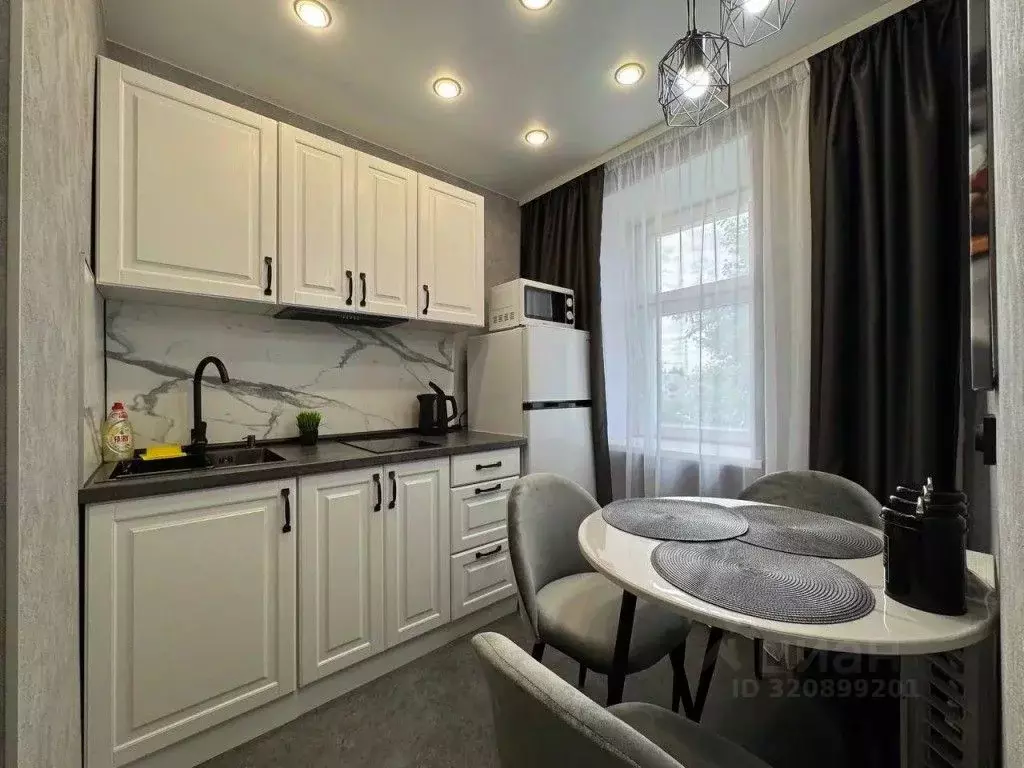 1-к кв. Тюменская область, Тюмень ул. Мельникайте, 80 (30.0 м) - Фото 1