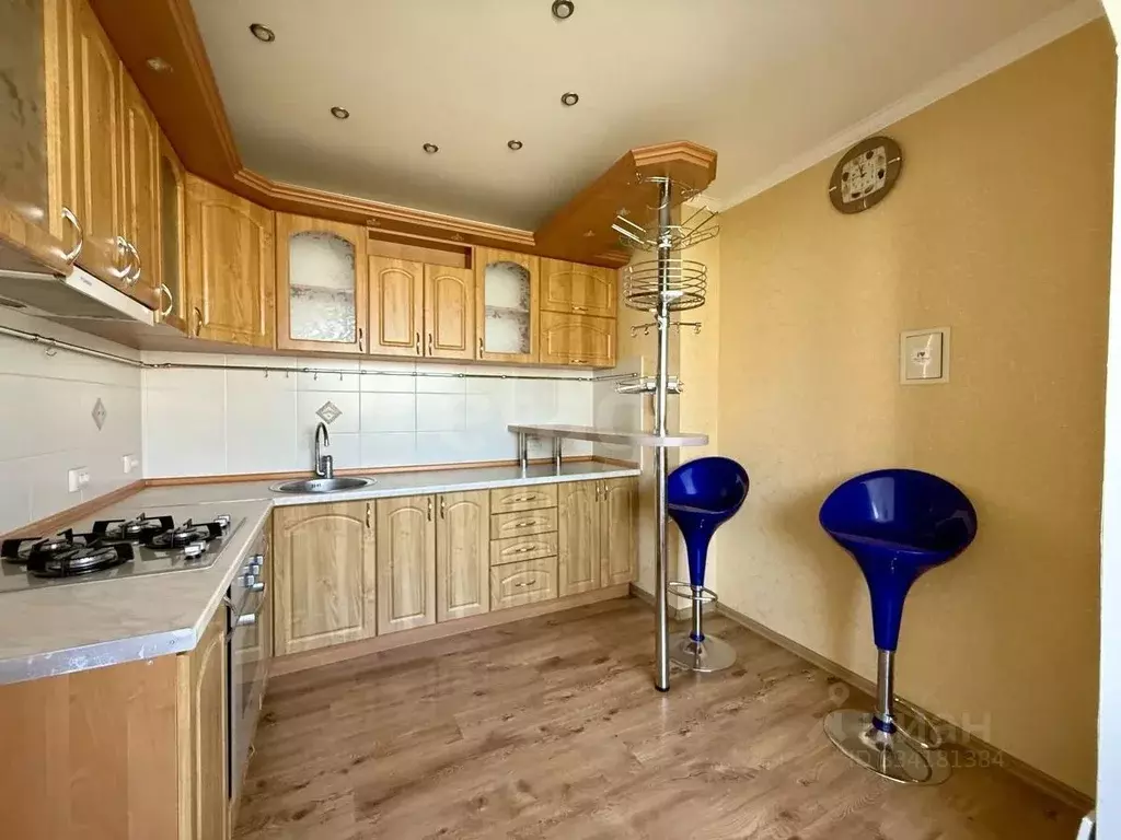 3-к кв. Крым, Симферополь ул. Балаклавская (69.2 м) - Фото 2