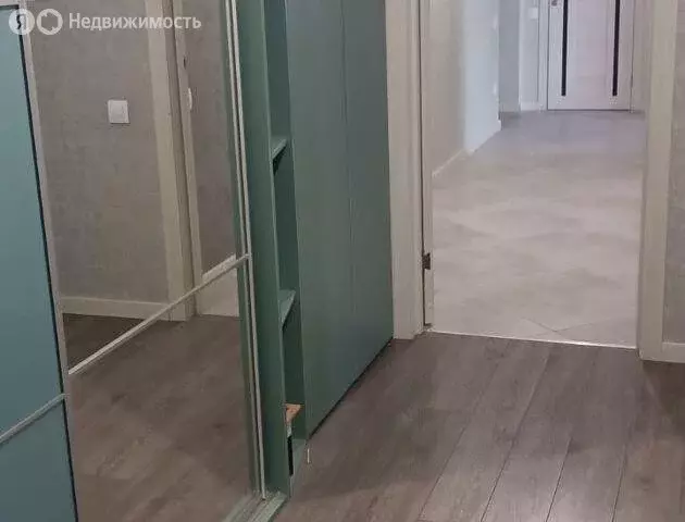 3-комнатная квартира: Омск, улица Красный Путь, 143к3 (89 м) - Фото 1