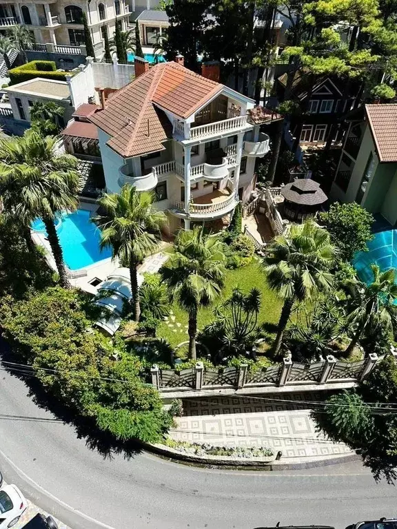 Дом в Краснодарский край, Сочи Светлана мкр, ул. Дмитриевой (550 м) - Фото 1