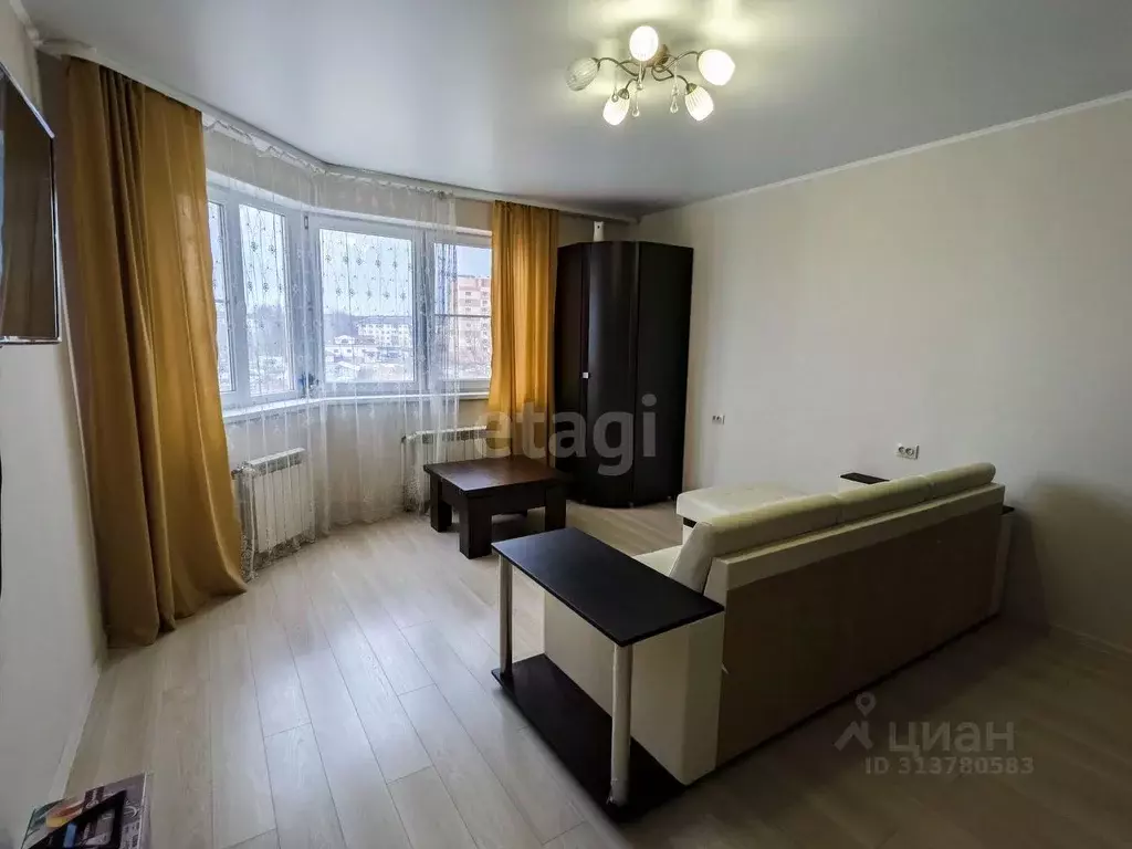 Студия Калужская область, Калуга Хрустальная ул., 44к3 (28.1 м) - Фото 0