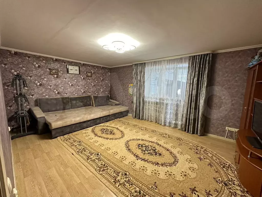 2-к. квартира, 60 м, 8/10 эт. - Фото 0