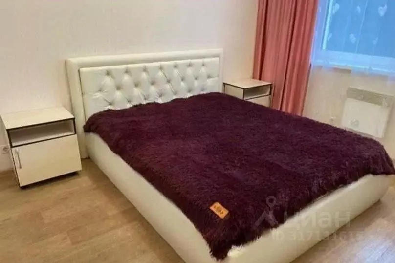 2-к кв. Ханты-Мансийский АО, Сургут ул. 30 лет Победы, 42/1 (75.0 м) - Фото 1