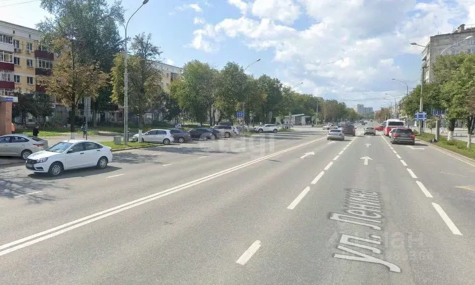 Торговая площадь в Пермский край, Пермь ул. Крисанова, 14 (70 м) - Фото 2