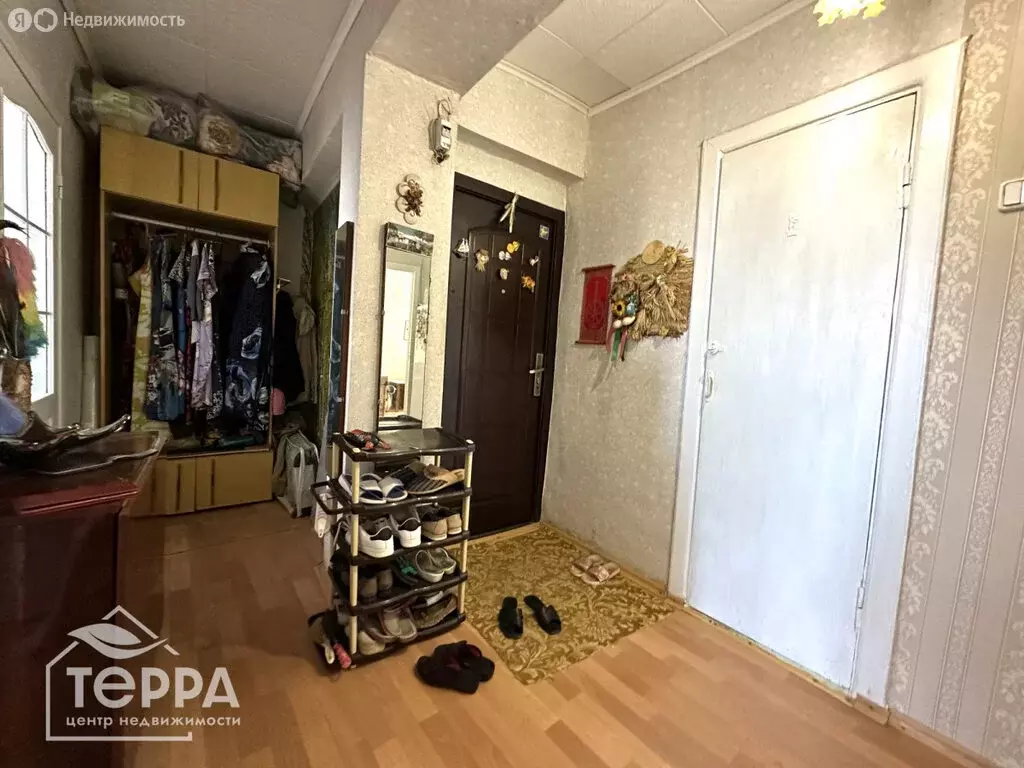 3-комнатная квартира: Уютное, Солнечная улица, 1 (68 м) - Фото 2