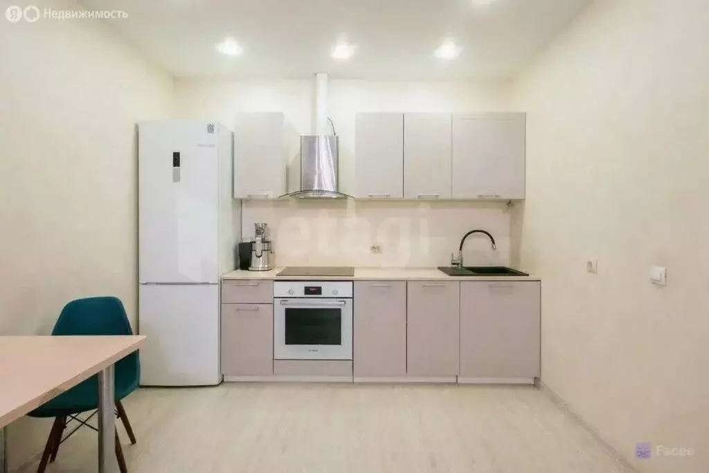 2-комнатная квартира: Тюмень, улица Газовиков, 73 (58.3 м) - Фото 2