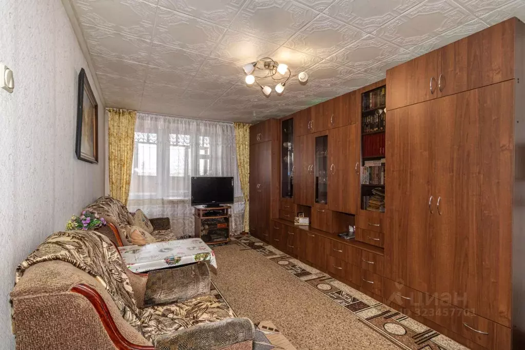 1-к кв. Курганская область, Курган Заозерный жилрайон, 11-й мкр, 16 ... - Фото 2