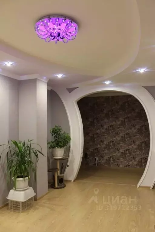 3-к кв. Саха (Якутия), Якутск ул. Дзержинского, 41/2 (80.0 м) - Фото 0