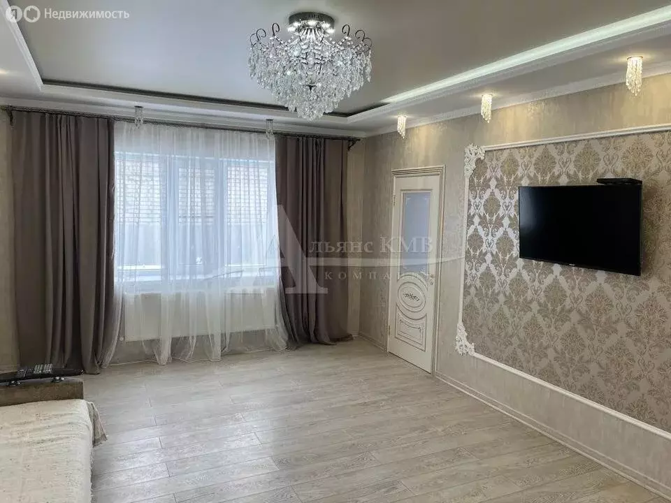 Дом в Зеленокумск, переулок 50 лет Октября (120 м) - Фото 1