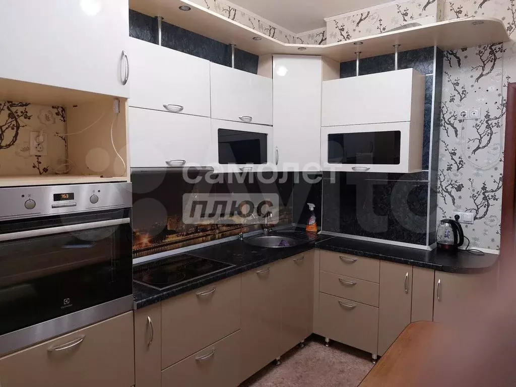 2-к. квартира, 52,6 м, 1/9 эт. - Фото 0