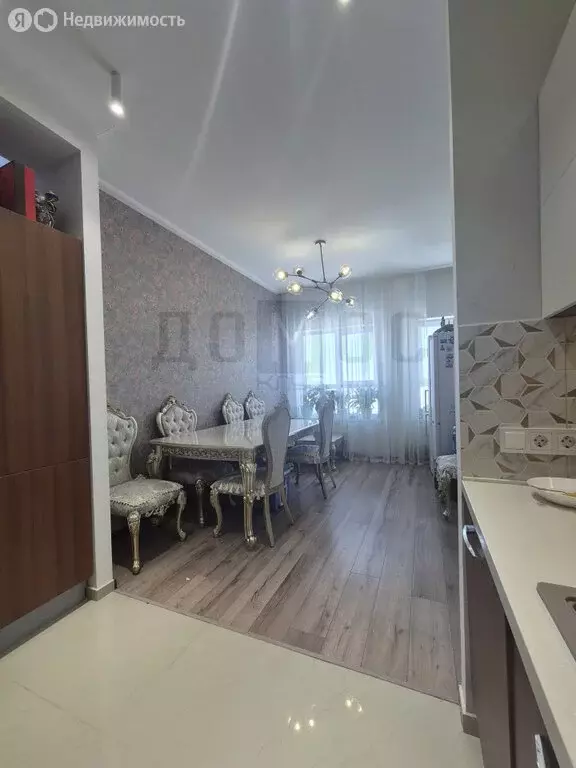 3-комнатная квартира: Екатеринбург, улица Евгения Савкова, 29 (57.4 м) - Фото 2