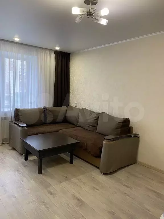 1-к. квартира, 38 м, 4/9 эт. - Фото 0